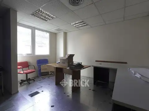 Oficina en Alquiler 40 años