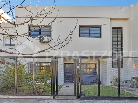 Venta Casa Reciclada a nuevo, 4 amb, c/escritorio/jardin - zona Residencial Martinez