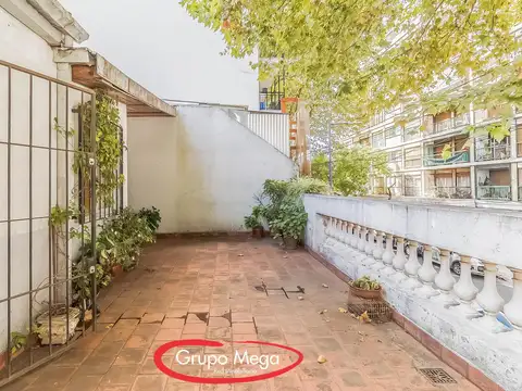 Depto Tipo Casa en Venta 40 años