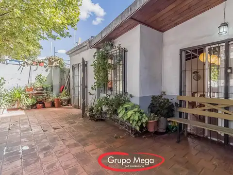 Depto Tipo Casa 4 ambientes con 2 baños