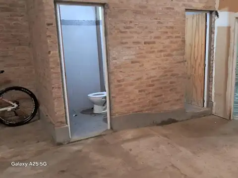 ALQUILER - GALPON DE 600m² EN BARRIO SANTA LUCIA