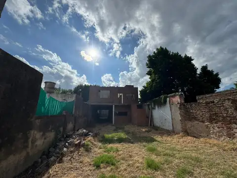 Terreno en venta amplio con posibilidad de vivienda o galpòn comercial
