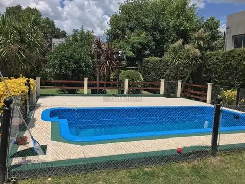 Chalet  en Pilar, " La Esmeralda "G.B.A. Zona Norte, Argentina