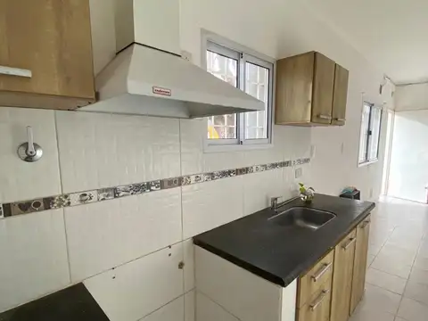 OPORTUNIDAD! CASA DE DOS DORMITORIOS CON PATIO Y PARRILLA- APTA FINANCIACIÓN