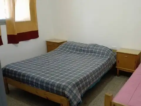 Casa 7 ambientes con 2 baños