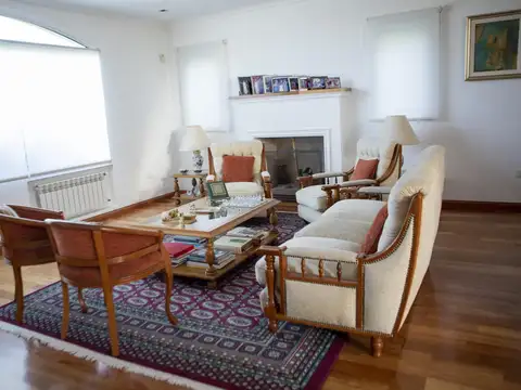 Casa 6 ambientes con 6 baños