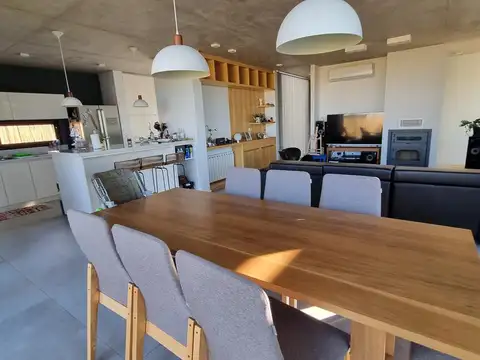 Casa en Venta en Guillermo E Hudson, USD 279.000