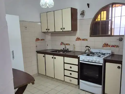 Depto Tipo Casa en Venta en Munro, USD 99.000