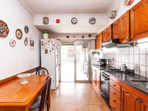 Casa 4 amb con jardín y quincho - Deheza 3700