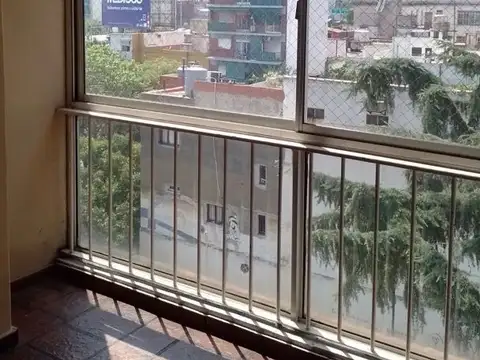 Sarandí 1300 San Cristóbal 3amb U$118.900