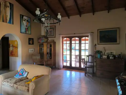 Casa en Venta al Oeste