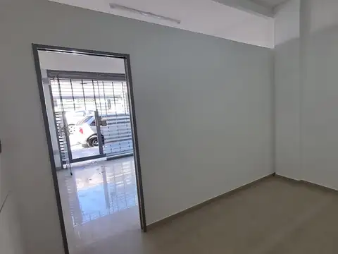 LOCAL CON DEPOSITO Y BAÑO (CENTRICO).REF.871/1