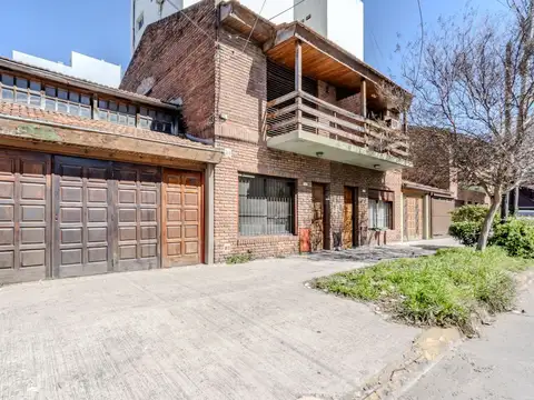 Casa - Venta - Argentina, Tres de Febrero - Wanseslao de tata 4700