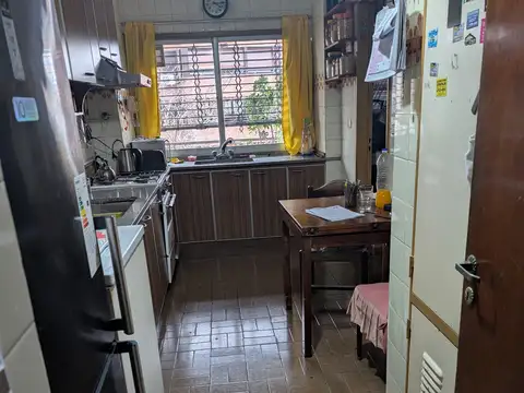 Departamento 5 ambientes con 2 baños