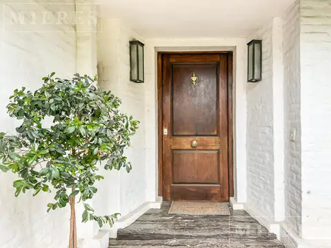 Casa en Venta con 1 cochera