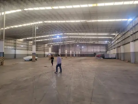 Galpon en Alquiler 110  mts Fondo
