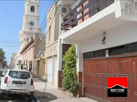 Casa 4 ambientes con 3 baños