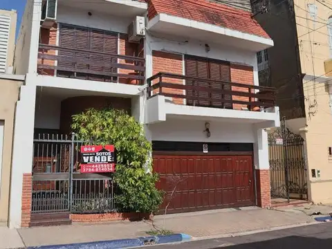 25 De Mayo  700