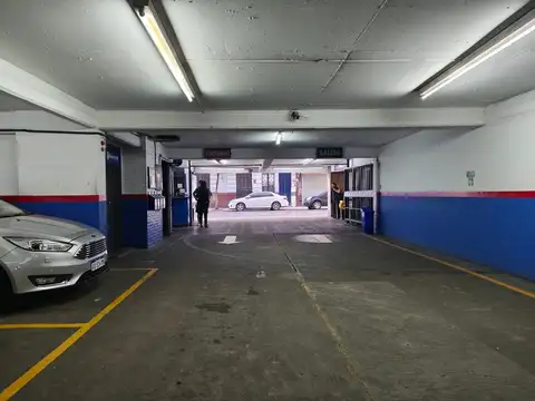 Presidente José Evaristo Uriburu 1000