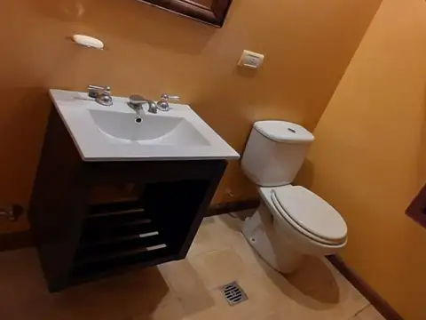 Casa en Venta con 6 cocheras