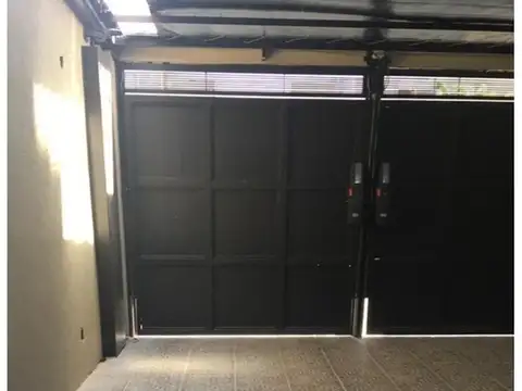 Cochera en ALQUILER - Caseros Centro