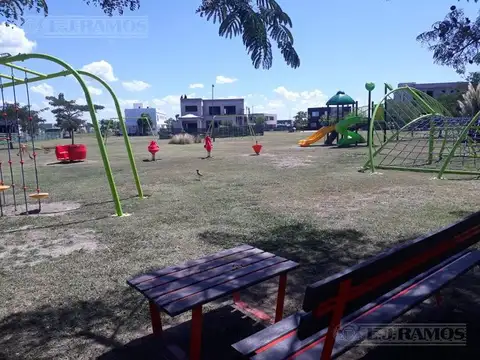 Terreno - Vistas al agua - Puertos del Lago