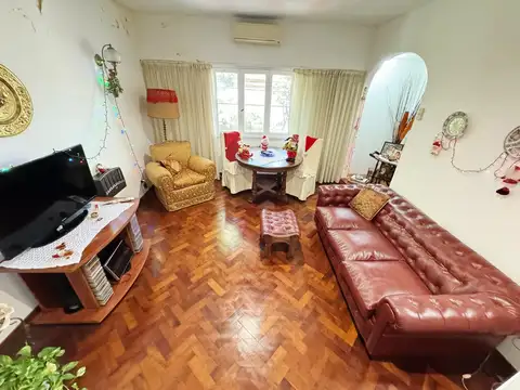 PH en planta alta en venta en Victoria!