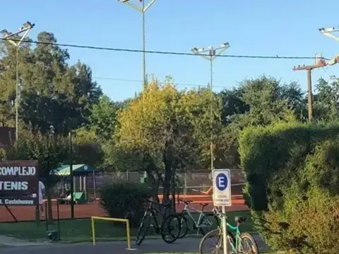 Quinta en Venta con 2 cocheras
