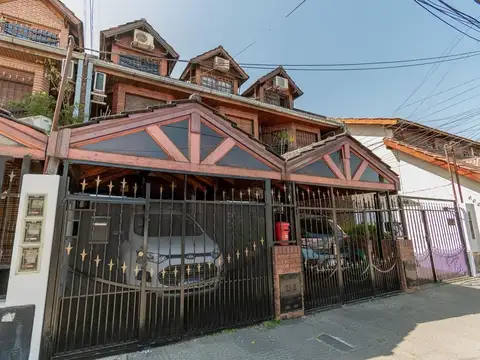 Depto Tipo Casa en Venta en Ramos Mejía, USD 164.900