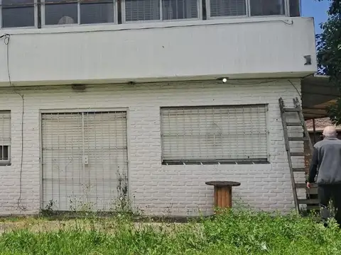Terreno en Venta en Villa Luzuriaga, USD 185.000
