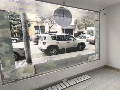 Av. Juan Bautista Alberdi al 400