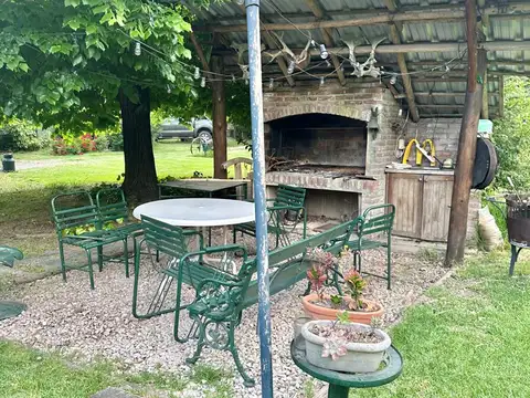 Casa en Alquiler con 1 cochera