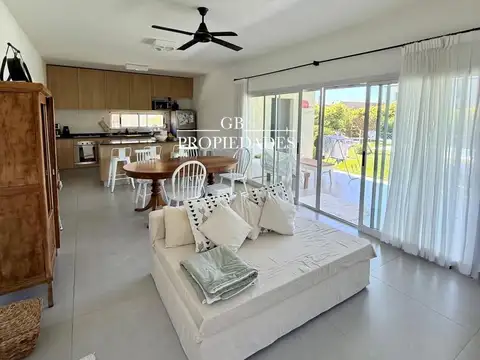 Venta de Casa 4 Ambientes en San Alfonso, Pilar