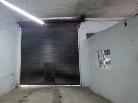 Galpon en Venta en Lomas del Mirador, USD 180.000