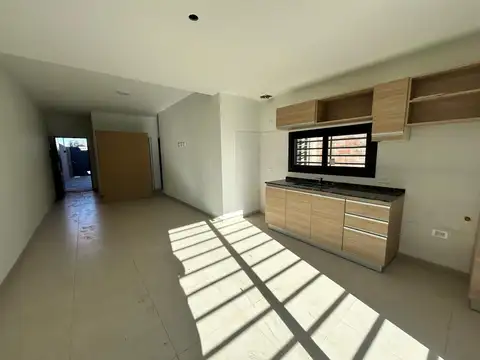 duplex en alquiler lujan dos ambientes  al 2081