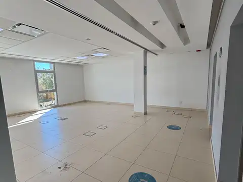 Oficina en Alquiler en Comodoro Rivadavia, $ 4.200.000