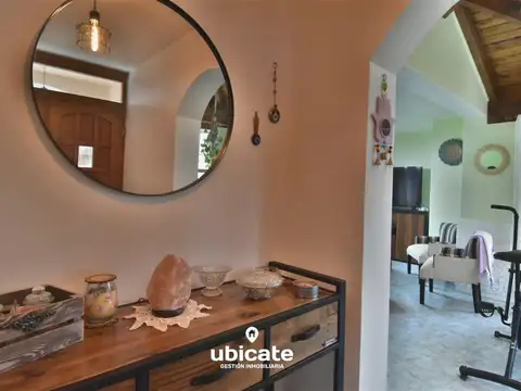 Casa 7 ambientes con 2 baños