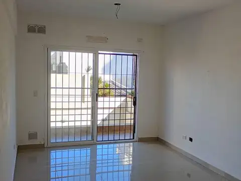 Departamento en Alquiler en Barrio Parque San Martin, $ 630.000
