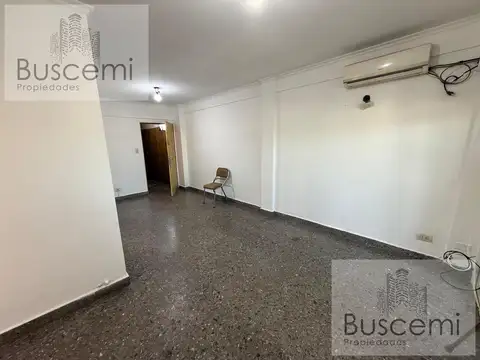 Departamento en Alquiler en Villa Ballester, $ 850.000