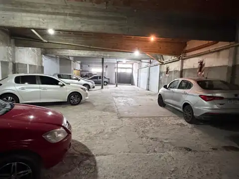 Galpon en Alquiler en Sarandí, $ 1.200.000