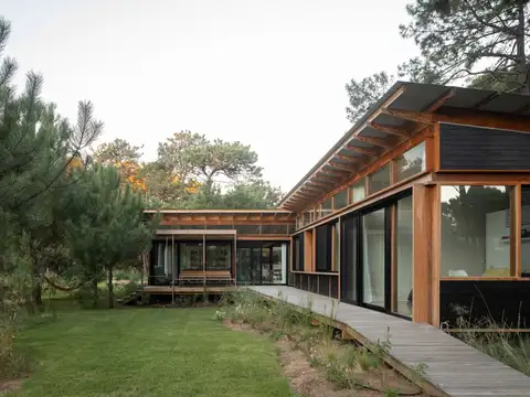 ALQ TEMP CASA 3 DORM MODERNA, CONFORTABLE C/PISCINA LA BARRA