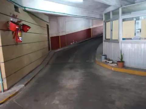 Cochera en Venta Cubierta