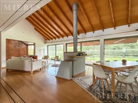 Casa en alquiler anual en Mayling Club de Campo