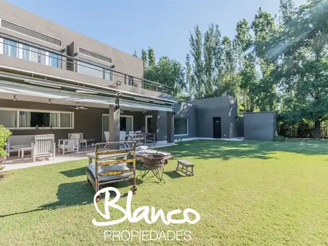Casa en Venta de 5 dormitorios
