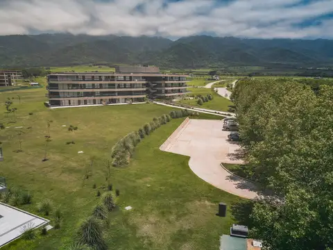 Departamento en Alquiler con 2 cocheras