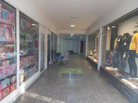 Local en Venta 30 años