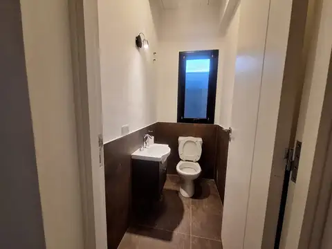 CASA EN UNA PLANTA, B° OLIVOS DE RUSELL, MAIPÚ