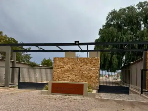 CASA EN UNA PLANTA, B° OLIVOS DE RUSELL, MAIPÚ