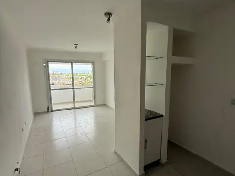 Departamento en Alquiler en Villa Sol, $ 450.000