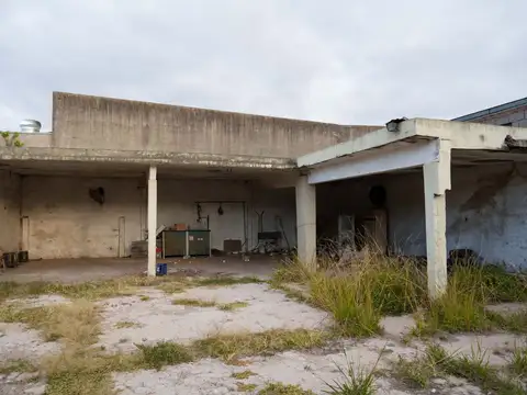 Local en Venta 96 años